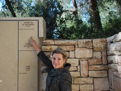 Frieda Castellanos, daughter of Colonel José Arturo, in the Garden of the Righteous, Yad Vashem