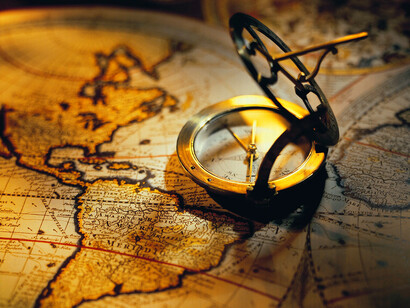 Benedicto XVI comienza la reforma interna del catolicismo, la denuncia de la pederastia clerical y la introducción de transparencia en las finanzas vaticanas