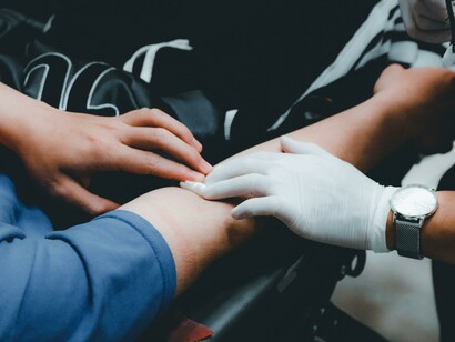 Si stima ne sia affetta il 10-20% della popolazione generale, soprattutto pazienti in terapia antiipertensiva, giovani, uomini, fumatori, obesi, diabetici, nefropatici