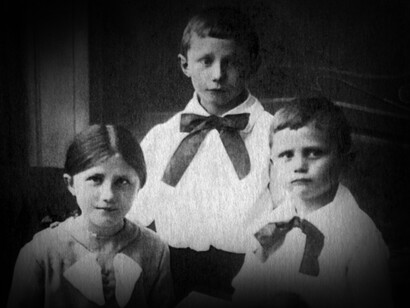 Los hermanos Ratzinger, Joseph era el menor (a la derecha)