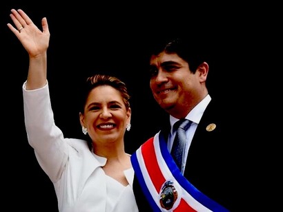 Carlos Alvarado en su toma de posesión