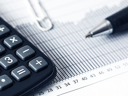 Para que desde ya se pueda recaudar mayores tributos, es necesario cambiar la base tributable, de renta efectiva a renta presunta