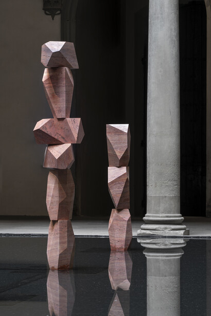 Superflex, There are other fish in the sea, vista della mostra. Cortesia di Palazzo Strozzi. Foto di Ela Bialkowska, Okno Studio