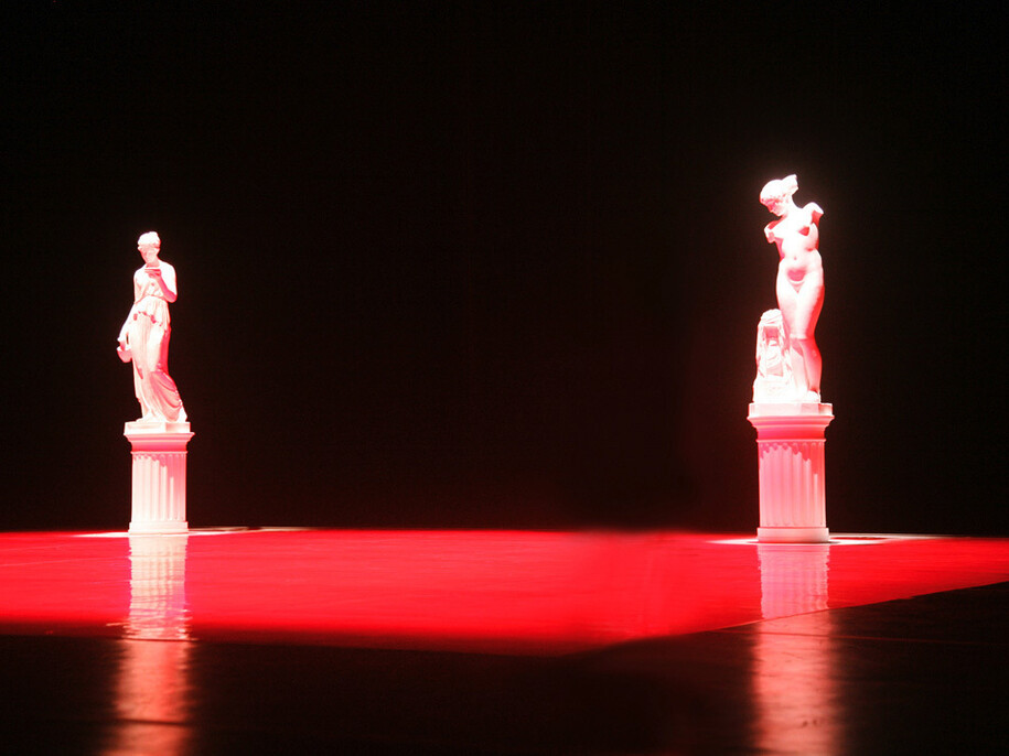 Samantha Stella, Corpicrudi, Sinfonia in Rosso