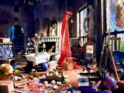 Vivian van Blerk, Worldly Goods, I and My Chimney series, Chromogenic Print, 68 cm x 80 cm, Edition 2/9, 2011 (Print 2014)