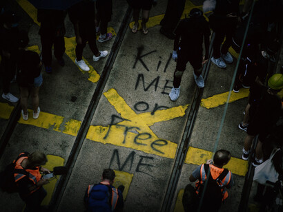 Imagen aérea de una protesta callejera en Nueva York, Estados Unidos