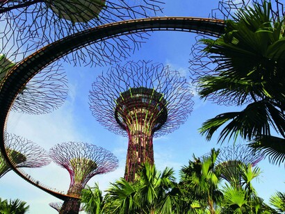 Passerella con strutture a energia solare a Singapore. Foto Palani Mohan/Nat Geo Image Collection