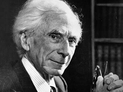 Bertrand Russell apoyó la idea de una filosofía científica y propuso aplicar el análisis lógico a problemas tradicionales