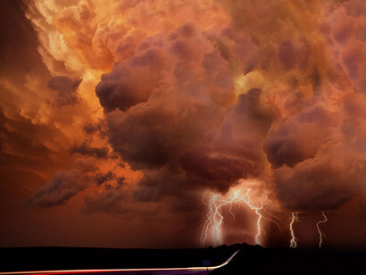 Tormentas eléctricas al atardecer