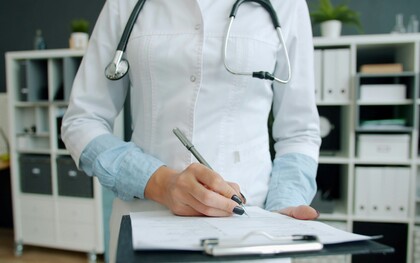 Nei pazienti con ricoveri ripetuti, la qualità della cura dipende non solo dalle terapie, ma anche dalla capacità di ascoltare, coordinare e accompagnare il percorso assistenziale