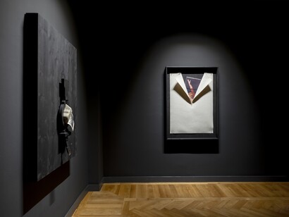 Lucia Tallová, Unstable monuments, exhibition view. Courtesy of Zilberman Gallery. Photo by Kayhan Kaygusuz