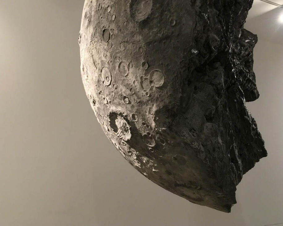 When The Moon Split. Courtesy of Aicon Gallery