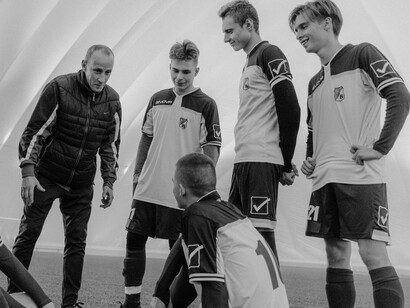 Irá encarar um dos maiores desafios da sua história. Pegar o clube ligado à história de um dos maiores jogadores do mundo. O qual não está num bom momento. Necessita resgatar seu bom futebol