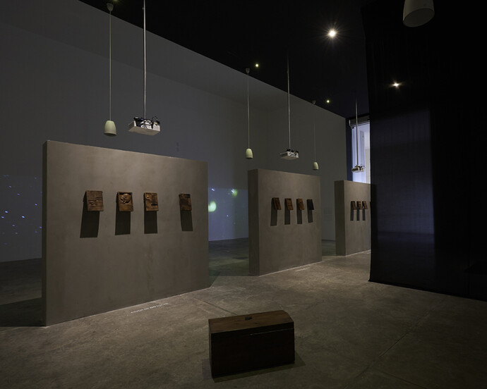 Mácula. Oscar Santillán, Exhibition view. Courtesy of MUAC