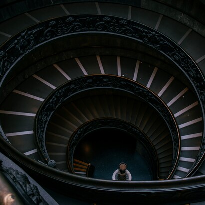 Ciò che sembrava insignificante durante la vita può diventare, nel futuro, la testimonianza più autentica di chi siamo stati