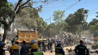 Los terremotos son expresiones contundentes del poder de la naturaleza, un poder cuyas consecuencias dejan de manifiesto todo lo que somos como humanos. Escombros en Cali, Colombia luego del terremoto del 10 de agosto de 2026. Foto perteneciente a World Central Kitchen