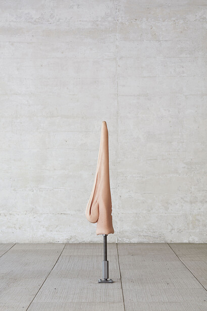 Nina Canell. Courtesy of S.M.A.K