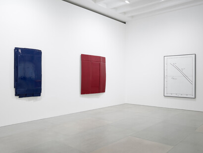 Bernar Venet, Exhibition view. Courtesy of Blain Southern 