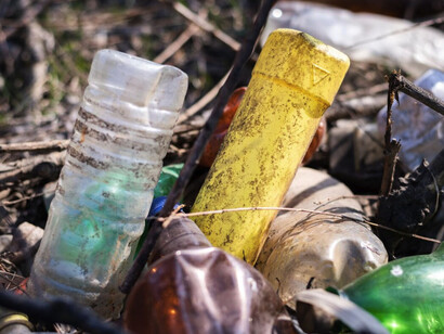 Transformar residuos sólidos, neumáticos y aguas residuales en energía renovable y agua potable, sin emisiones dañinas y respetando las normas internacionales