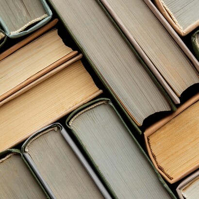 La coerenza formale non coincide con la comprensione: il senso emerge solo quando il testo si intreccia con la memoria, l’esperienza e l’intenzionalità del lettore