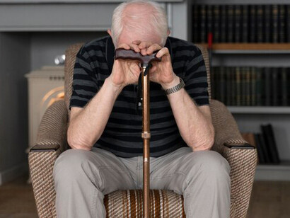 An elderly man facing the challenges of Alzheimer's disease