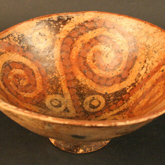 Compotera polícroma
Materiales: Cerámica
Desarrollos Regionales 500 a.C.- 500 d.C.
Medidas: 100 mm alto