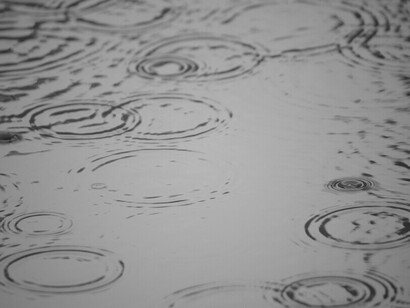 Le réel n’est pas composé d’objets isolés, mais de modulations locales dans un continuum dynamique