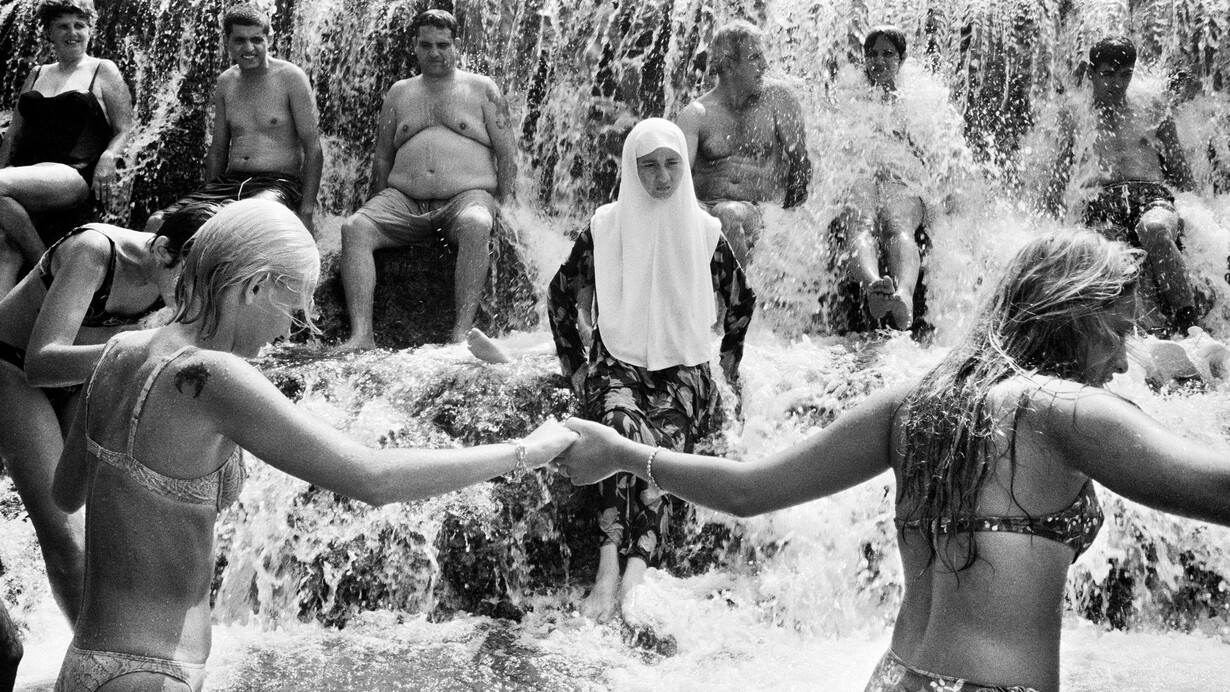 Alex Levac, Gan HaShlosha, Beth Shean valley (detail), 2000. Courtesy of the Tel Aviv Museum of Art