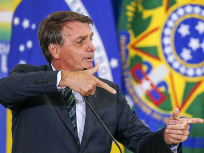 Bolsonaro compartilhou fake news em suas redes sociais a respeito da COVID-19 e a gravidade dos sintomas