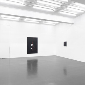 Michael van Ofen, Ergänzung und verbesserung II, exhibition view. Courtesy of Sies + Höke Galerie