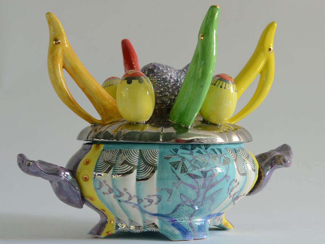 Nicolás Leiva, Under fire II, Majolica and Mixed Media, 2014