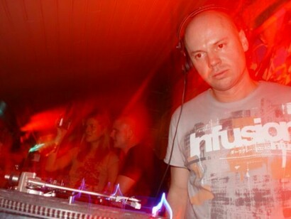 Dave Seaman, during a DJ set