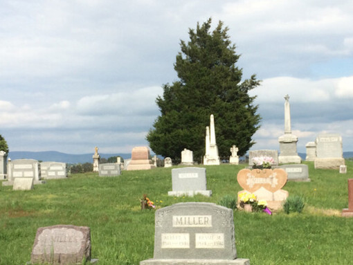 La bruja es una presencia que se siente, se intuye, pero no se materializa. Cementerio de Burkittsville, Maryland, EE.UU.
