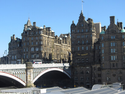North Bridge: su prolongación es el South Bridge, un lugar caliente dentro de la geografía del misterio de Edimburgo