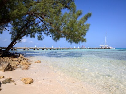 Islas Caimán. Arena blanca y aguas transparentes