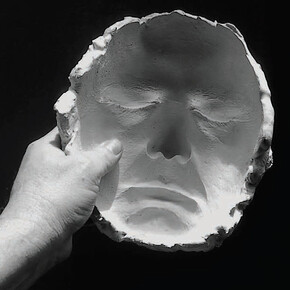 Oscar Muñoz, La mirada del cíclope [Le Regard du cyclope], 2001-2002. Impression numérique sur papier, 6 photographies, 50 x 50 cm chaque. Courtesy de l’artiste