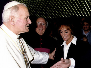 Gary and Meredith Krupp greet H.H. Pope John Paul II along with their guest, Msgr Edward Melton administrator of the Diocese of Rockville Centre in 1991