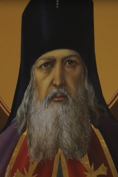 Se dice que el icono te mira antes de que tú lo veas: es el mundo invisible a través de la propia imagen. Altea Hills, entre Alicante y Valencia, España