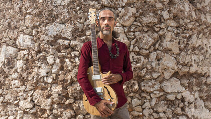 Il chitarrista modern jazz Fabrizio Savino