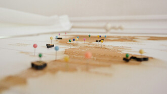 El orden internacional actual muestra un claro debilitamiento frente a los desafíos globales del siglo XXI, incluidos conflictos armados, el cambio climático y el auge de las potencias emergentes