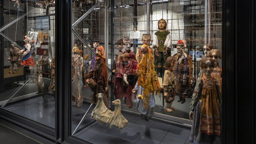 Various artists, Behind the scenes², exhibition view. Courtesy of Albertinum Museum