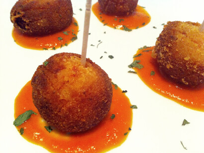 Croquetas redondas de bacalao