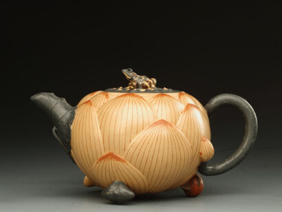 Elegant Pursuits. Courtesy of San Antonio Museum of Art