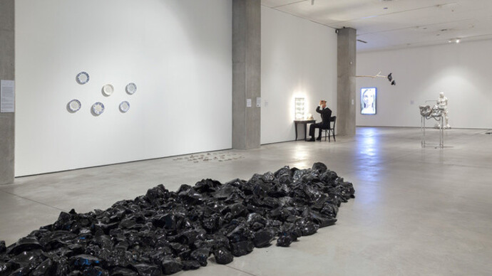 Figure and Design. Courtesy of MOCAK
