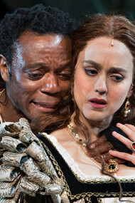 Montaje de Otelo en el Teatro Delacorte, 2018