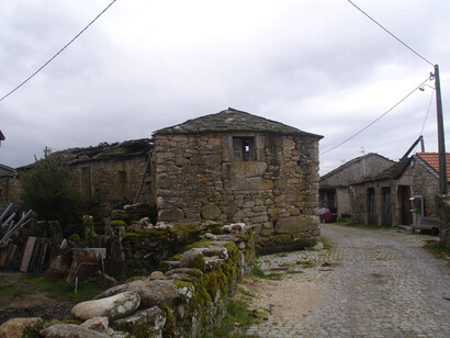 Casario da aldeia do Pinheiro Novo
