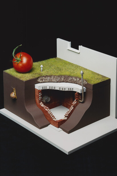 Charles Negre and Alina Joana Ruede, Basement concrete block shelter, 2024. Mit freundlicher Genehmigung des Mudac