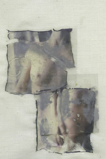 Margherita Chiarva, Untitled, Transfert TR 15, polaroid transfert on cotton, gauze fabric, mixed with tempera and ink, 50 x 40 cm © Margherita Chiarva