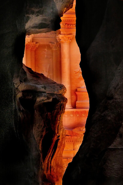 Petra Treasury from the Siq © DWinton