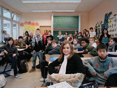 Agnes-Miegel-Realschule, Düsseldorf, Germany. Year 7, English. December 14th, 2007. From the series Classroom Portraits 2004-2015 © Julian Germain
